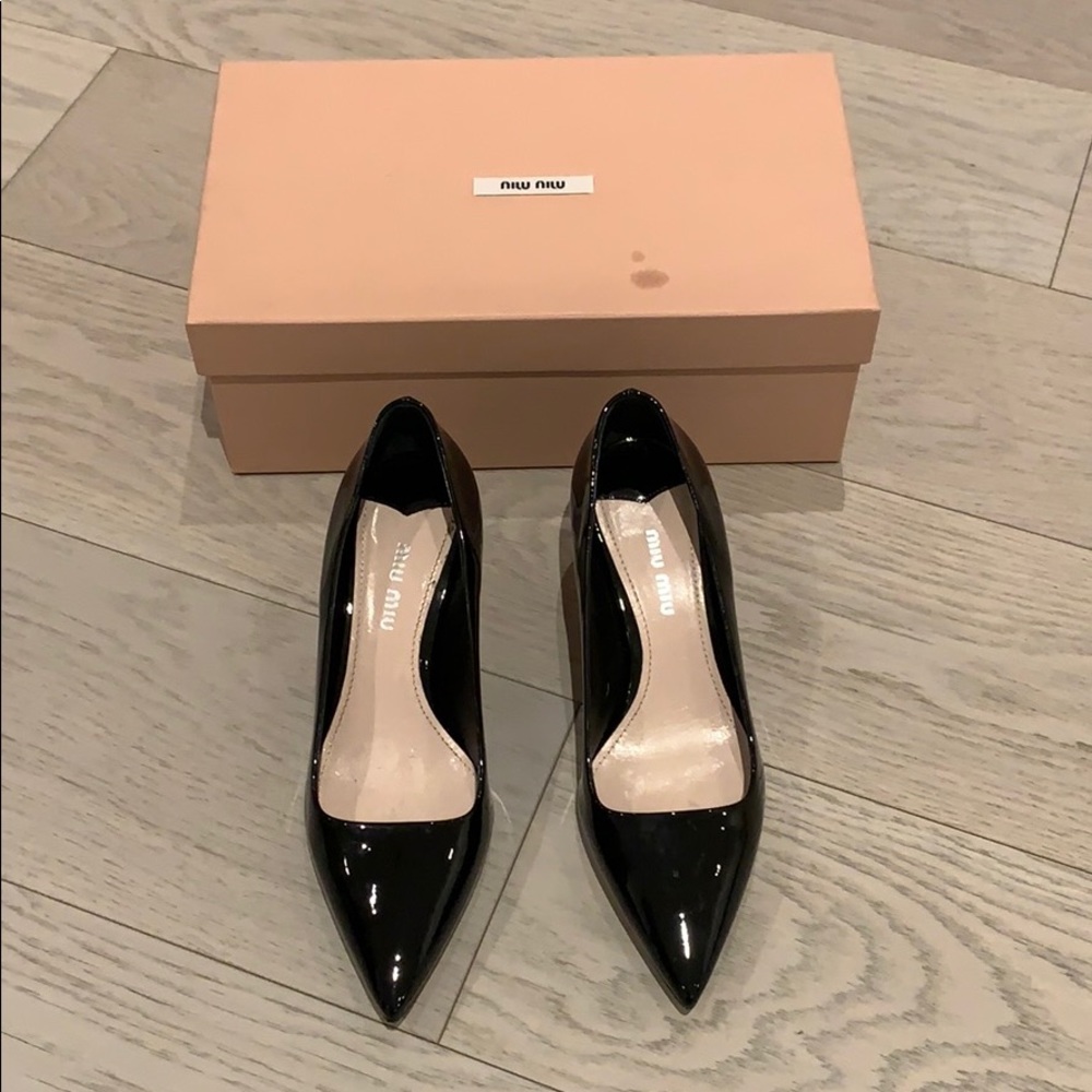 Miumiu patent leather pumps Size 36
